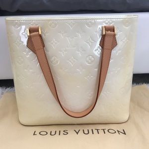 Louis Vuitton Houston bag in Monogram Vernis